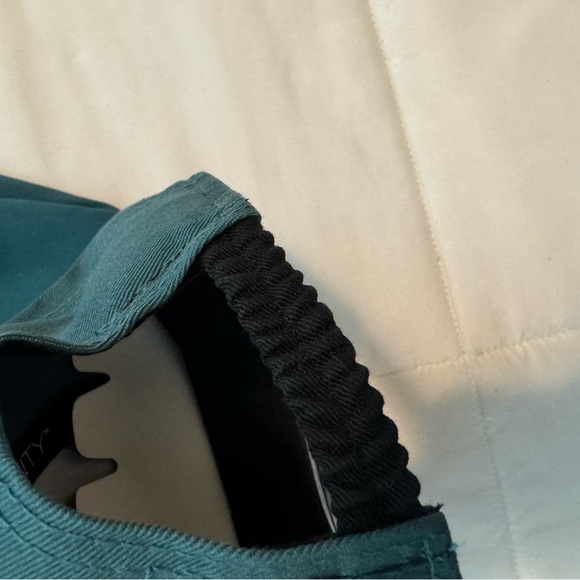 NWT Eagles Jalen Hurts home jersey and hat infant on field green black gift set - Picture 10 of 11